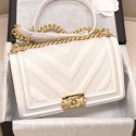 Replica AAAAA Chanel Calfskin Patchwork Chevron Medium Boy Flap Bag A67086 White 2019 Collection CE03073