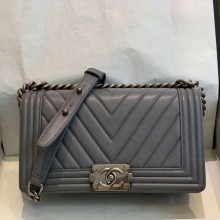 Chanel Chevron Grained Calfskin Medium Boy Flap Bag A67086 Gray/Vintage Silver 2019 Collection CE03352