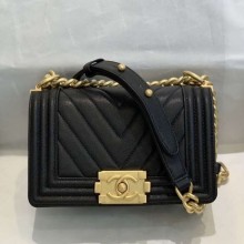 Chanel Chevron Grained Calfskin Small Boy Flap Bag A67085 Black/Bright Gold 2019 Collection CE01414