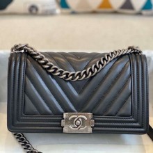 Chanel Chevron Lambskin Medium Boy Flap Bag A67086 Black/Vintage Silver 2019 Collection CE01335