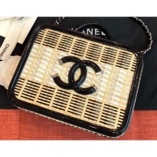 Chanel Rattan/Patent Calfskin CC Filigree Vanity Case Medium Bag A93343 2019 CE01874