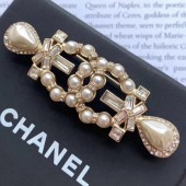 Chanel Pearl CC Brooch AB1653 2019 Collection CE01076