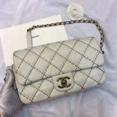 Fake Chanel Stitching Quilted Calfskin Medium Flap Bag White 2019 Collection CE04021